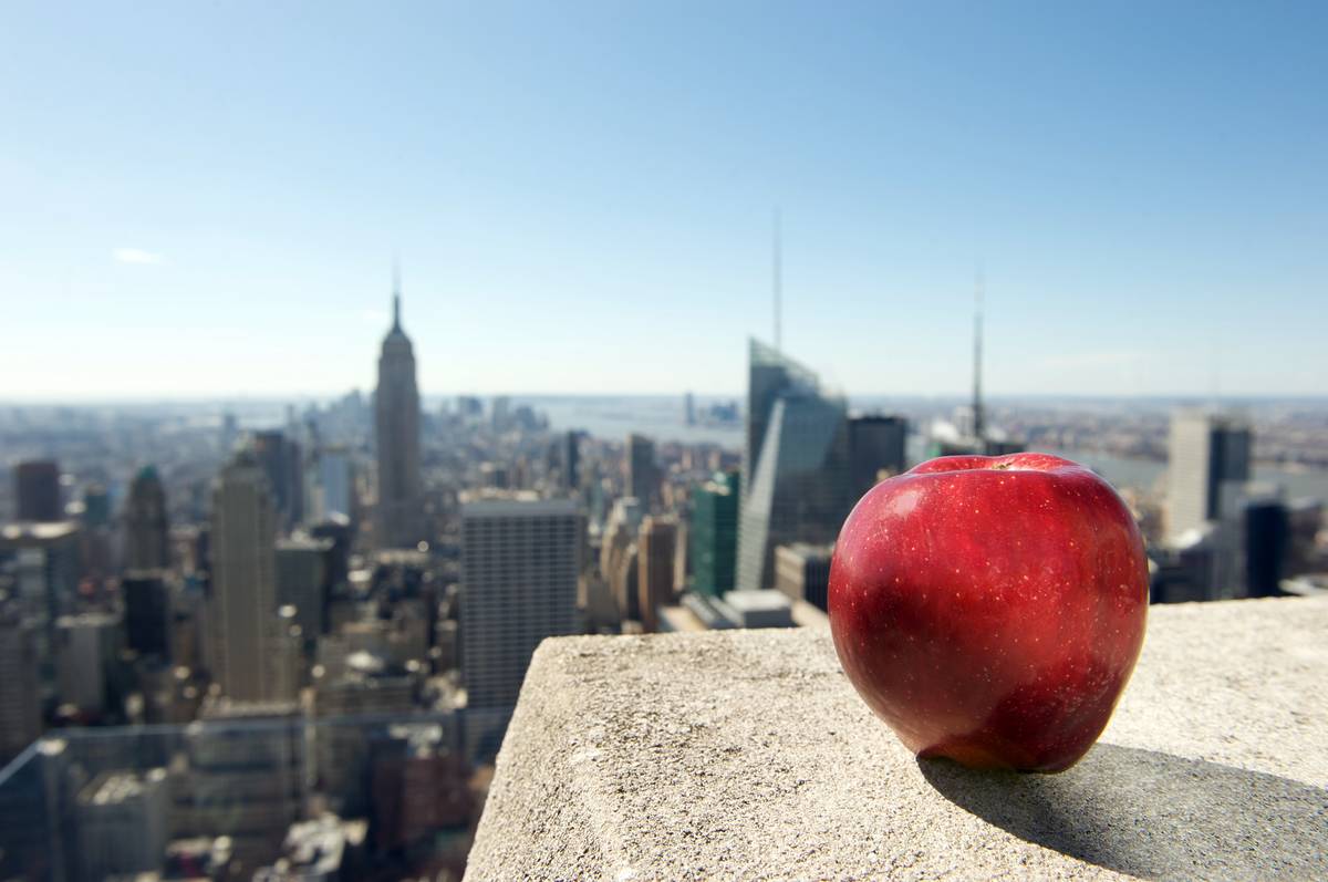 Why is new york city called the big apple 