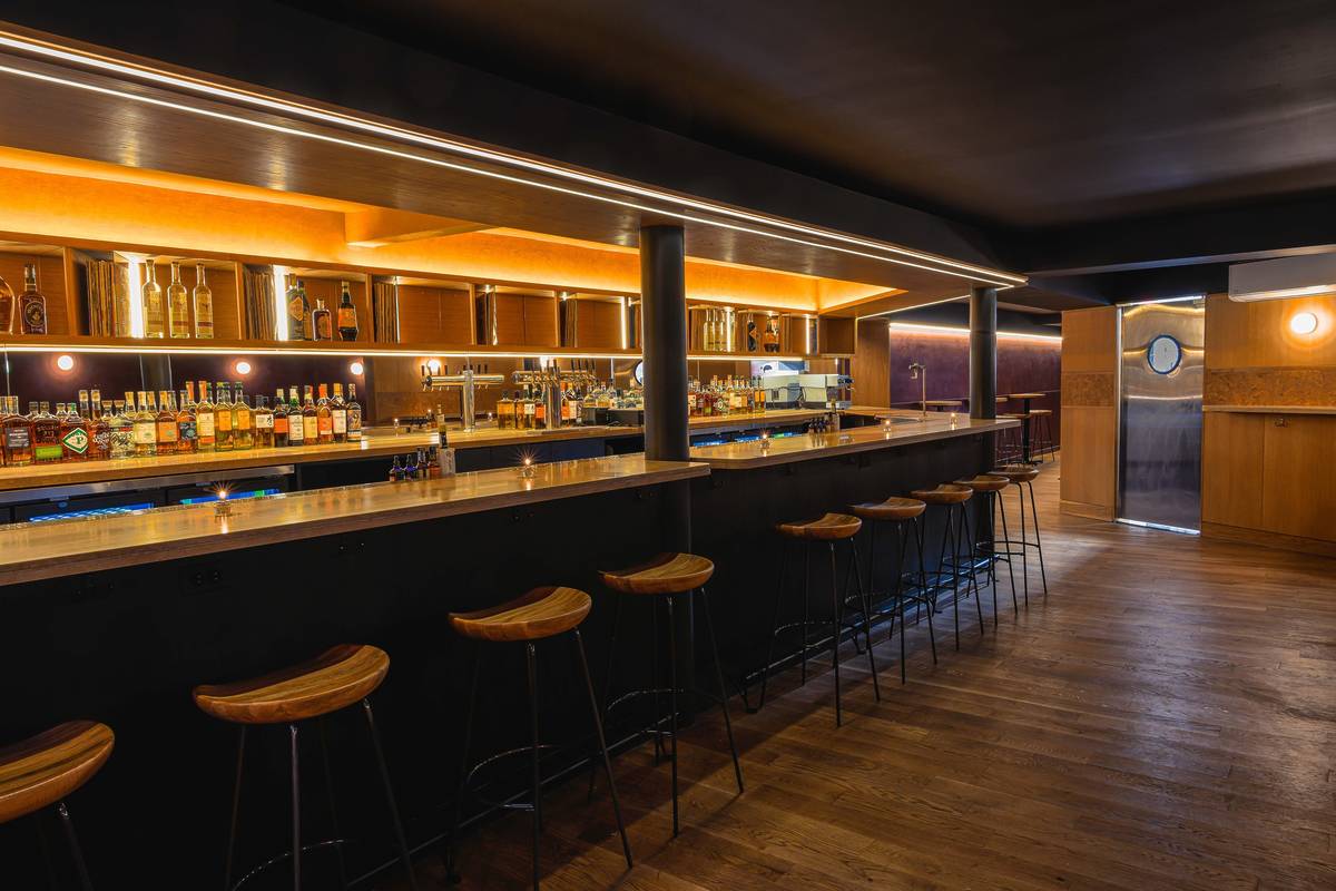 10 Must-Visit Bars In NYC According To Our Secret Club Members