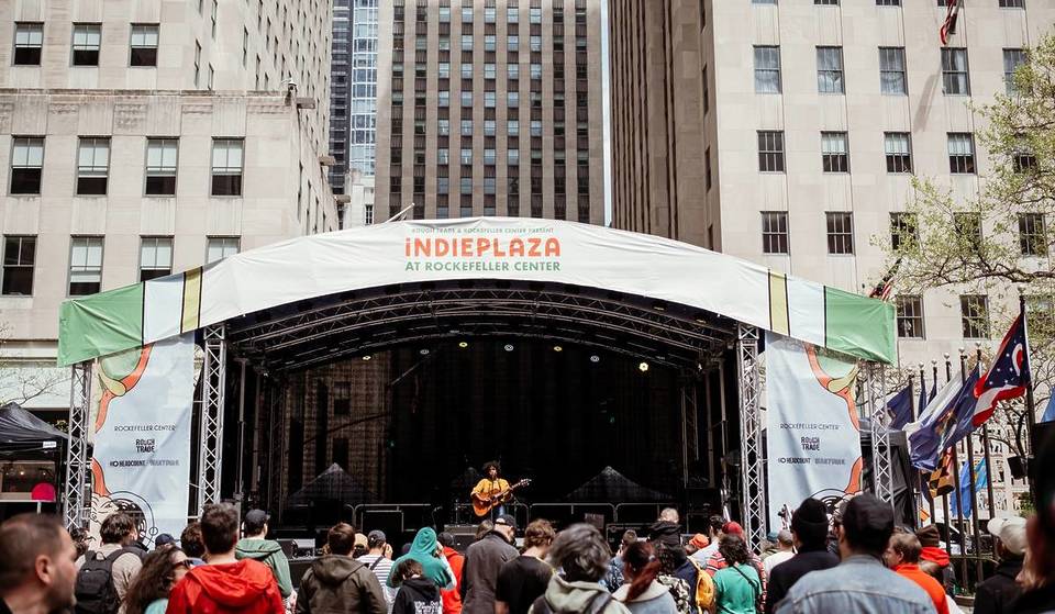 Un énorme festival de musique indie s’empare du Rockefeller Center pour le Record Store Day