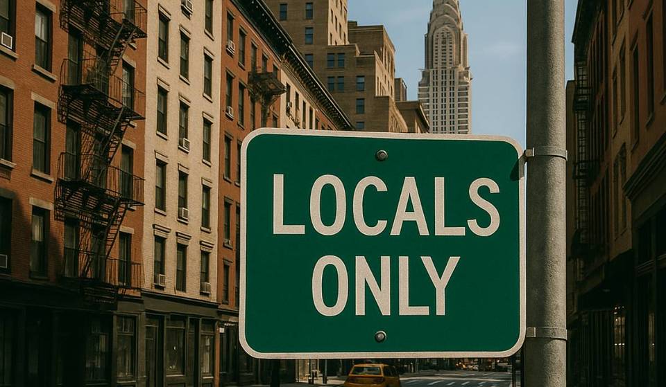 NYC ambtenaren gaan ‘Locals Only’ trottoirs aanwijzen, waardoor langzaam wandelende toeristen worden geweerd