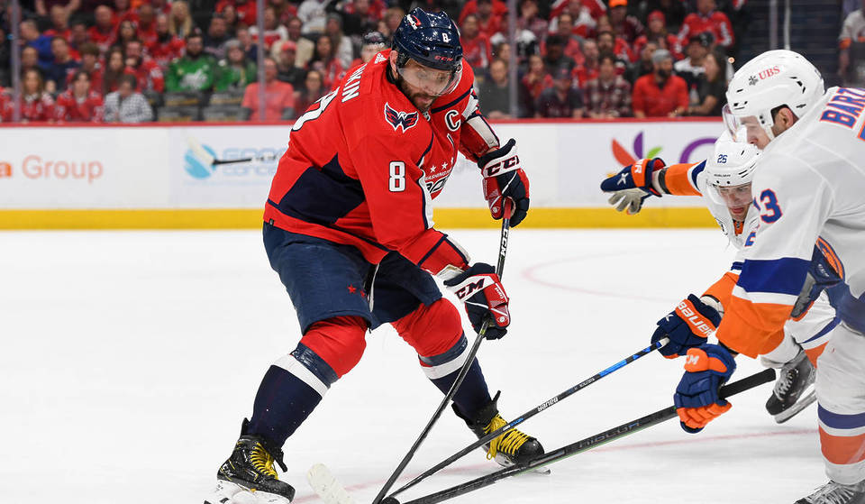 I biglietti per i NY Islanders salgono alle stelle quando Ovechkin punta a battere il record di gol in NHL