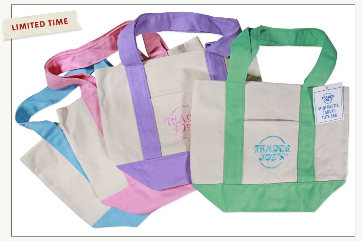 [KINDERSALMON] Mini Square Canvas Tote Bag ★大人気★ KINDERSALMON】Mini Square Canvas Tote ○送料・関税込