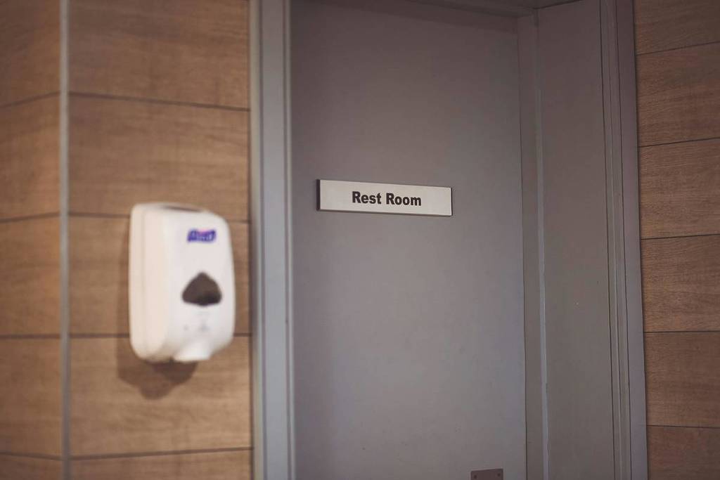 This New Bill Could Double NYC's Public Bathrooms In 10 Years