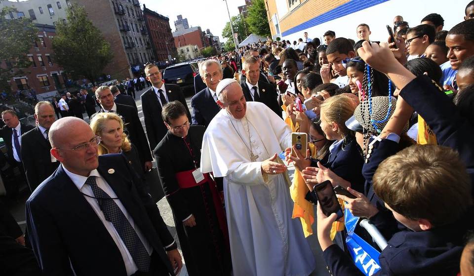 Here&#8217;s How NYC Is Commemorating The Life And Legacy Of Pope Francis