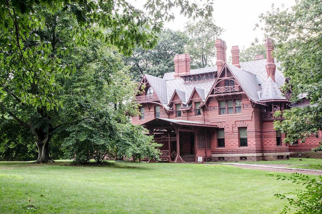 Mark Twain's House in Hartford during summer day