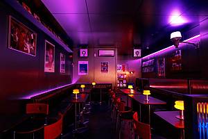 inside long island city's new cocktail bar, 56709