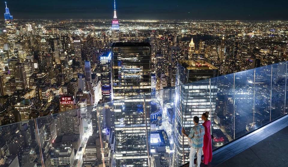 You Can Now Experience Stunning Pop-Up Candlelight Concerts At Edge NYC