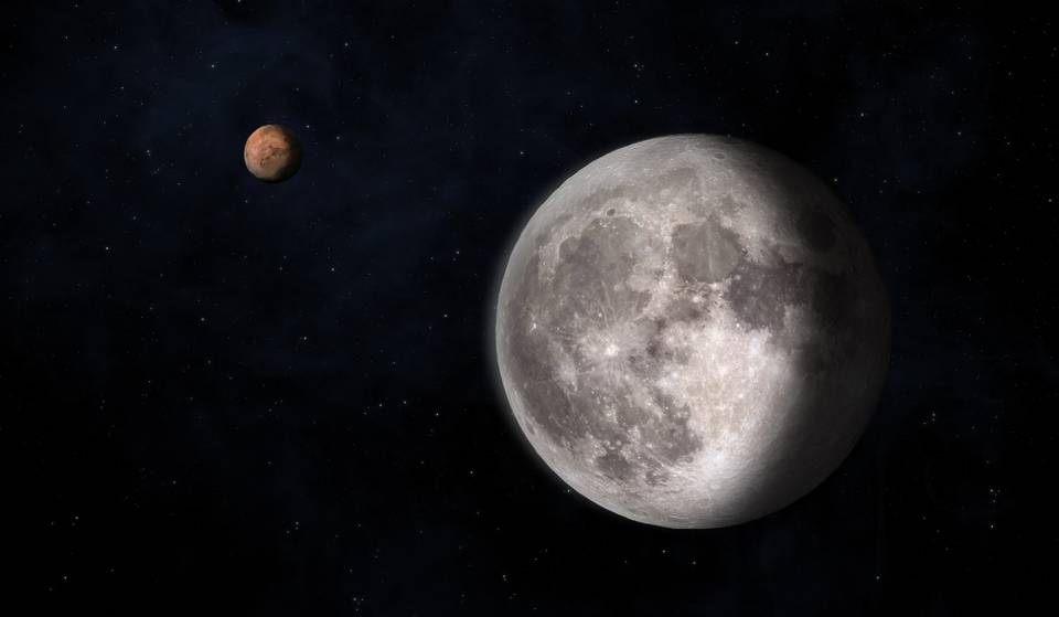 Una rara «conjunción» celeste sobre Nueva York: Marte y la Luna creciente brillarán juntos este mes