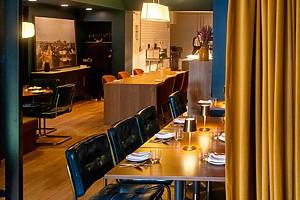 Inside 6 Restaurant, Carroll Gardens