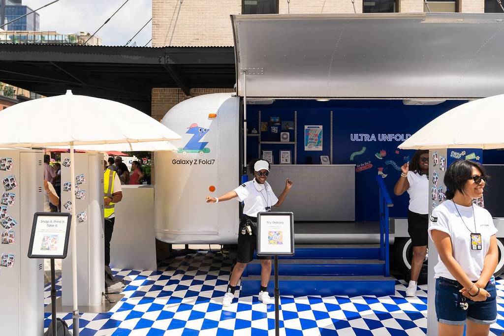 Free Galaxy Hangouts Are Popping Up All Over NYC This Month