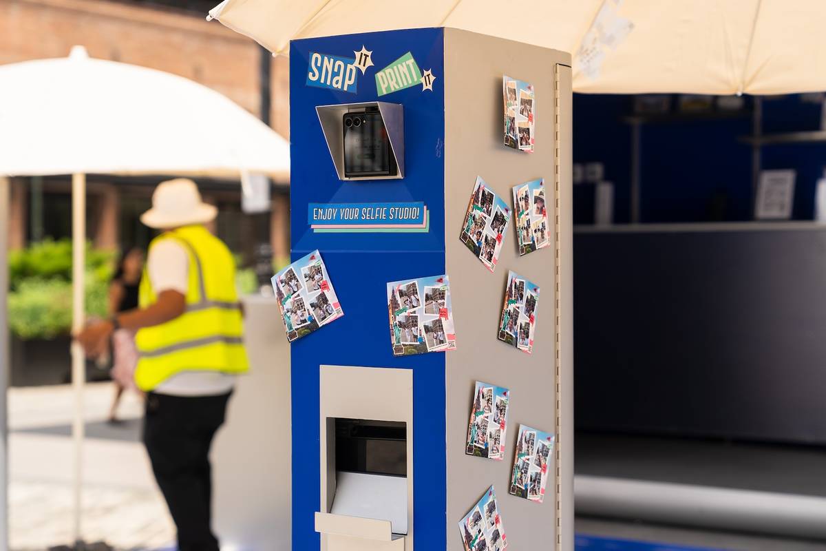 A close up image of the the photobooth station at the Samsung Galaxy pop up.
