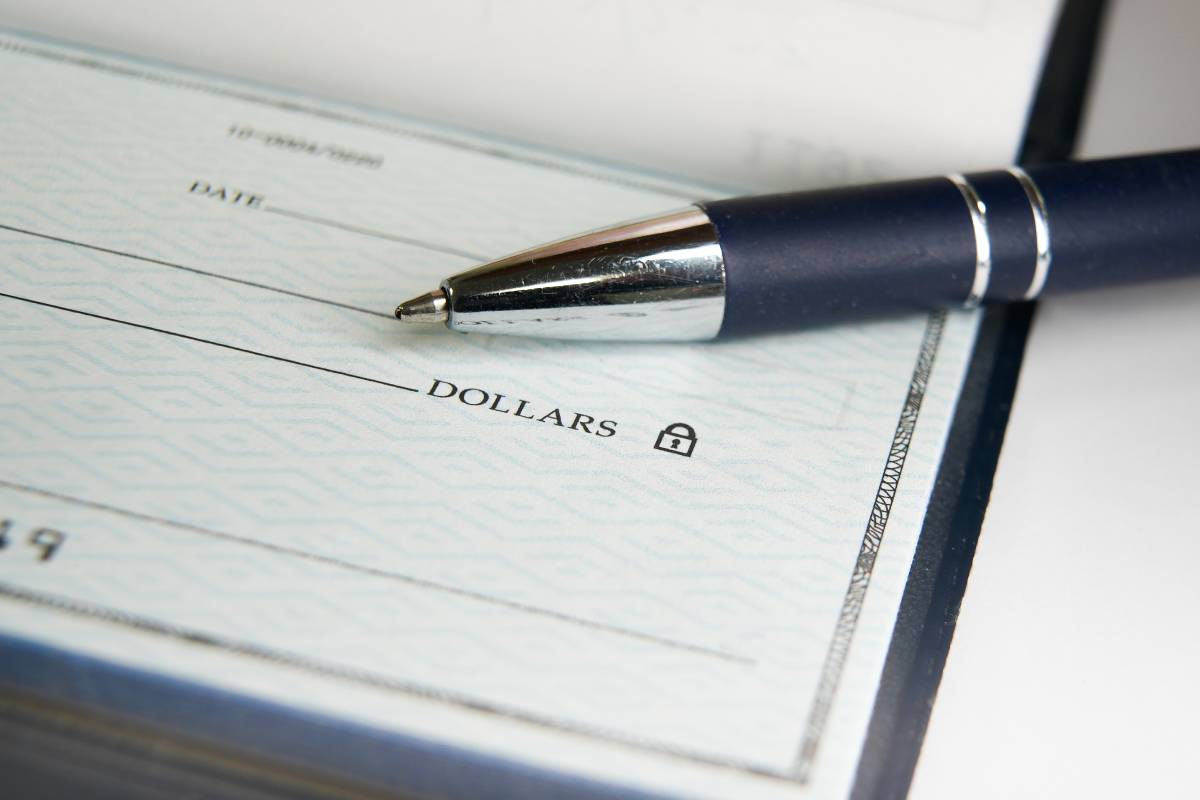 ¿Desaparecerán los cheques en papel en EE.UU.?