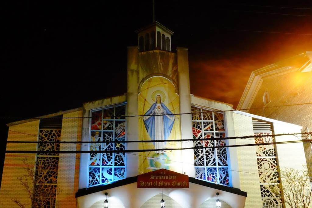 Esterno della chiesa del Cuore Immacolato di Maria a Newark, NJ