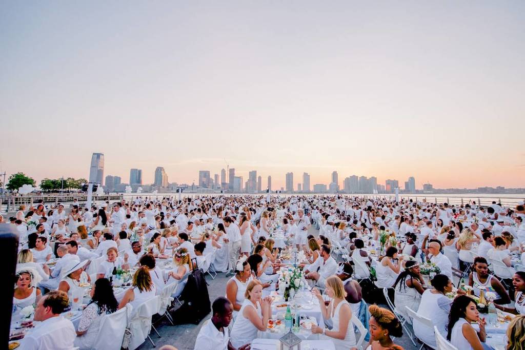 Dîner en Blanc