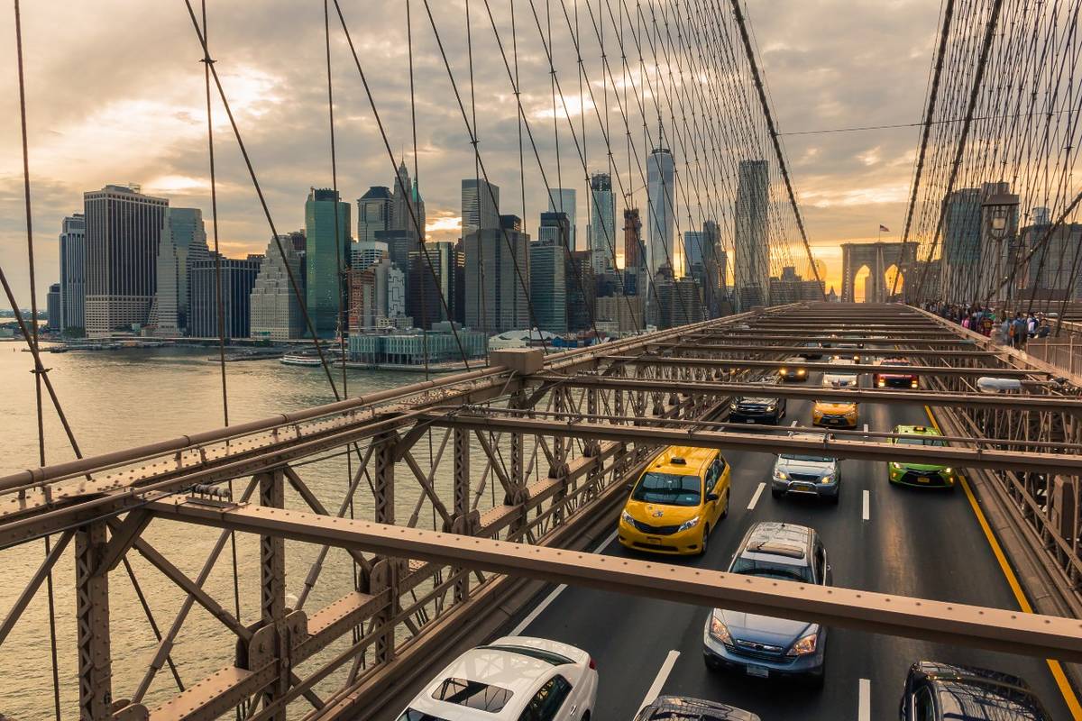 NYC traffic on Brooklyn Bridge