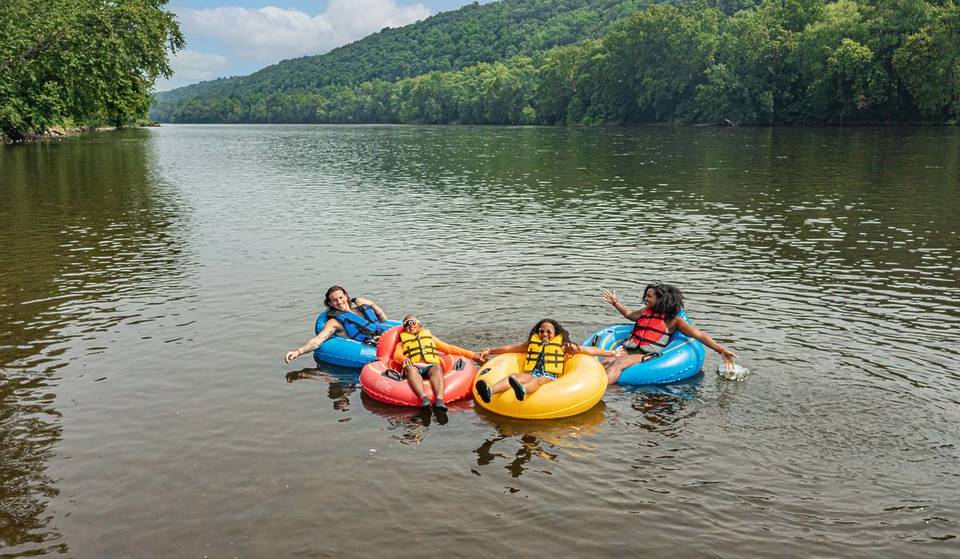 Uno de los mejores ríos de EE.UU. para hacer tubing está a menos de 90 minutos de Nueva York: perfecto para una excursión de fin de verano