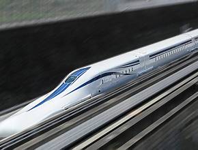 Planos para um trem flutuante de 311 MPH ligando Nova York e Washington em 1 hora foram cancelados