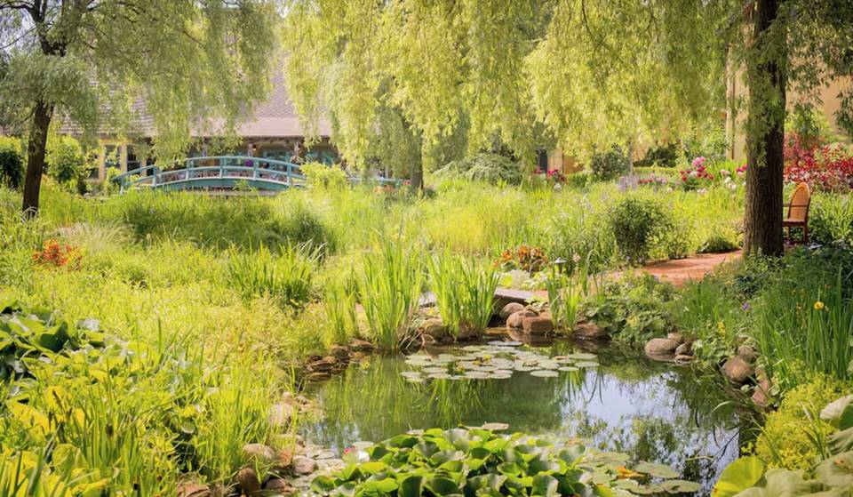 One Of America’s Most Whimsical Resorts Is Just 2 Hours From NYC — With Monet-Worthy Gardens And Fairytale Charm
