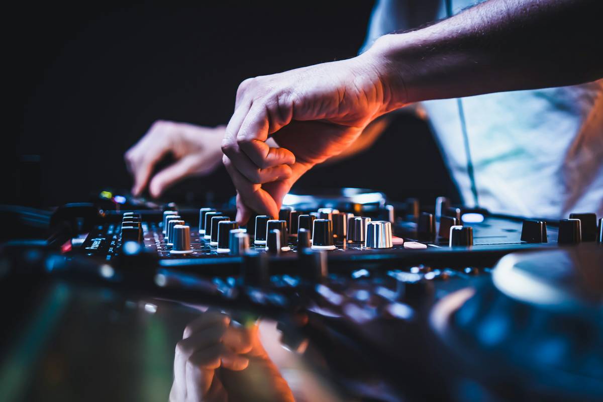 DJ decks