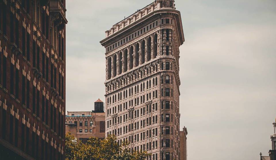 After 123 Years Of Darkness, Manhattan’s Iconic Flatiron Building Will Light Up For The First Time Ever