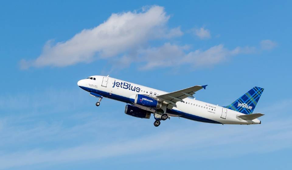 This Airline Will Spoil You With Free Bags And Drinks For 25 Years If You Travel More In 2025