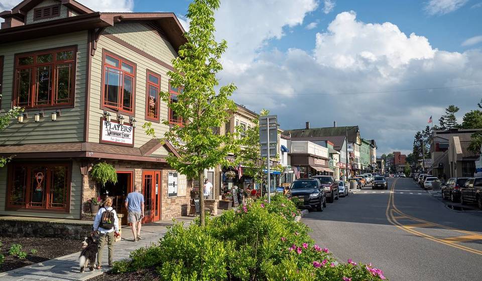 This Charming Upstate NY Main Street Was Just Named The Most Walkable In America — And It’s Straight Out Of A Postcard