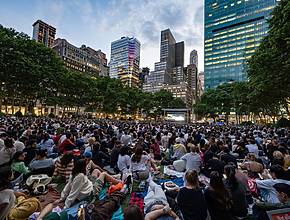 Nog maar 2 openlucht filmavonden in Bryant Park &#8211; en er is er net één toegevoegd als verrassingsfinale