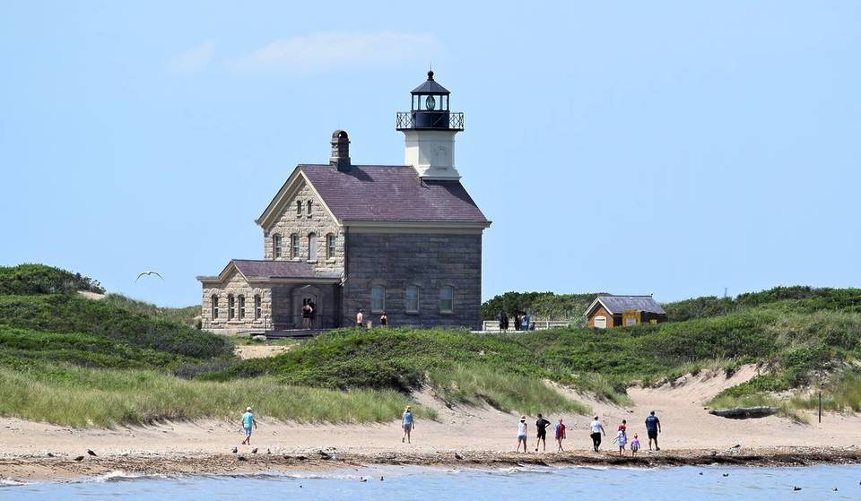 Esta charmosa cidade de Rhode Island é agora, discretamente, um dos 10 principais destinos de praia dos EUA &#8211; famosa por seus faróis, observação de focas e praias tranquilas