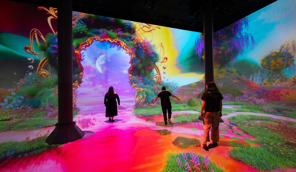 SUBMERGE By ARTECHOUSE Just Opened In NYC, Featuring The Best Digital Art Of Our Generation In 18k Resolution