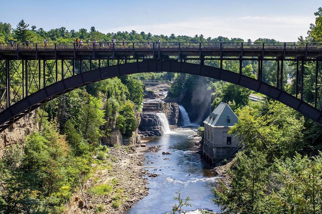 Ausable Chasm - Ponte do Grand Canyon das Adirondacks