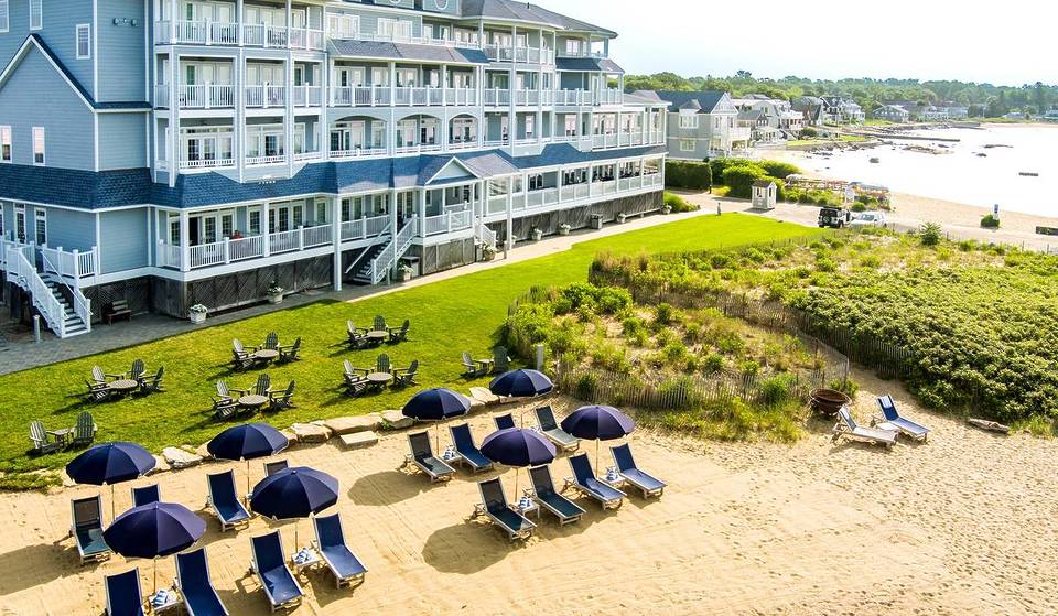 Uno de los mejores hoteles frente al mar de Estados Unidos es una joya de Connecticut con vistas al estrecho de Long Island