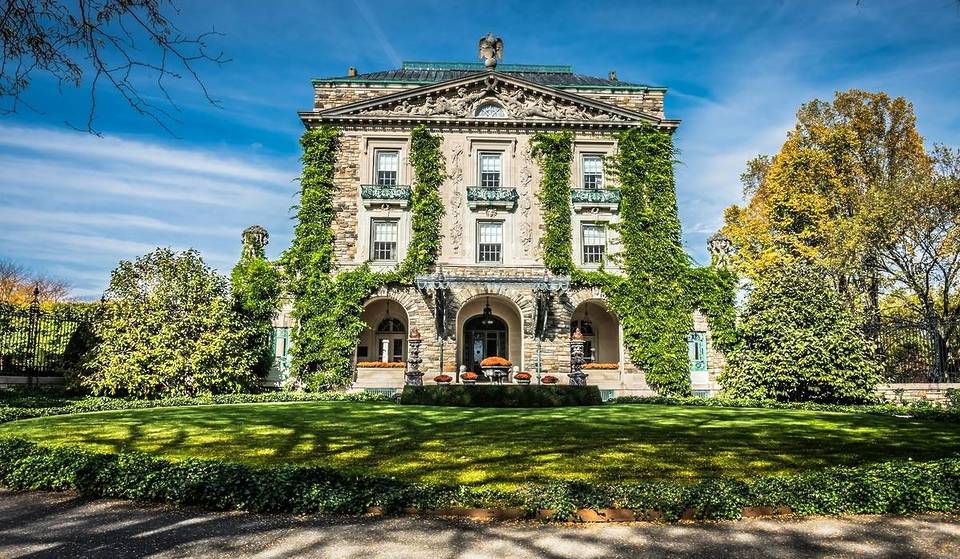 Over One Third Of New Yorkers Named This Halloween Town Their Favorite Fall Getaway — Here’s Why