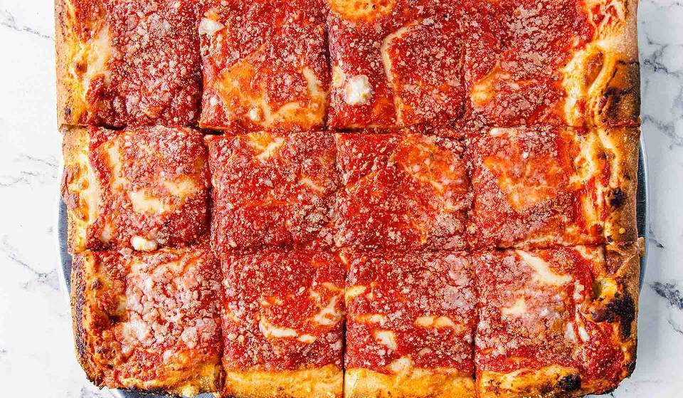 Esta institución de Brooklyn de 86 años acaba de ser coronada como la casa del «mejor trozo de pizza» del estado de Nueva York.