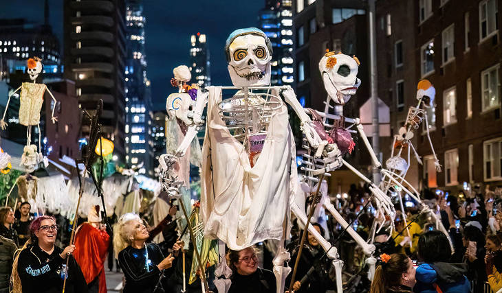 NYC’s stacked Halloween event lineup for 2026 has officially arrived — featuring the world’s largest parade, car-free trick-or-treat streets and haunted concerts