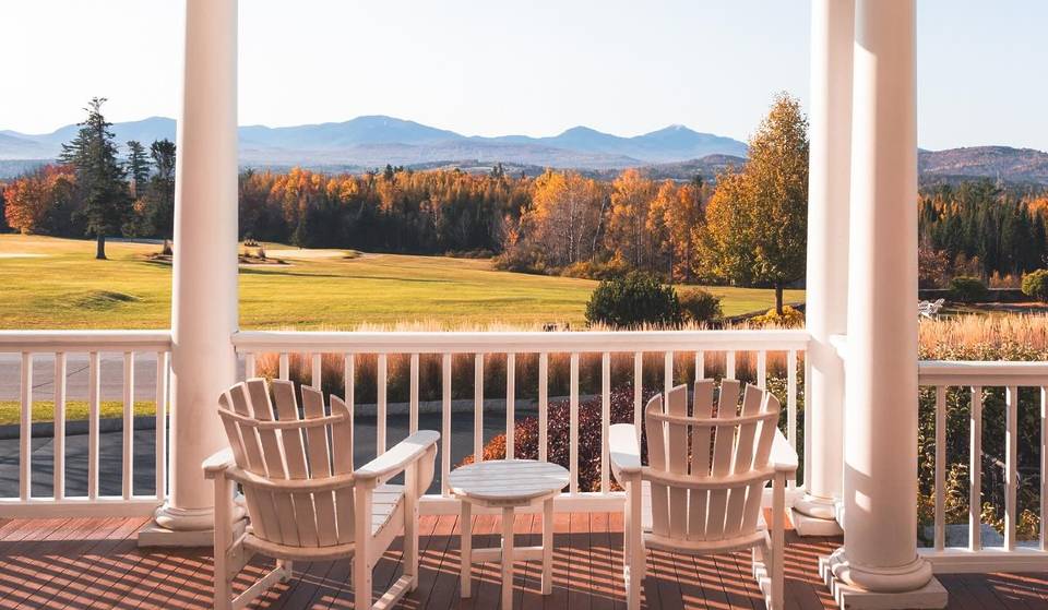 Dieses bezaubernde New England Resort ist die beste Herbstflucht von NYC &#8211; bekannt für Golfen mit Lamas, Apfelweinherstellung und Spitzen-Herbstlaub