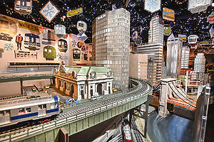 New York Transit Museum Holiday Train Show