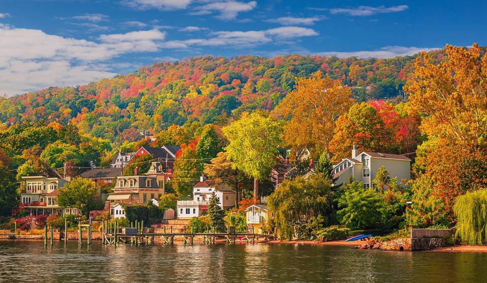 Een prachtig rivierstadje in de Hudson-vallei is een van de mooiste plekken in de VS om de herfstbladeren te zien &#8211; op 2 uur van NYC