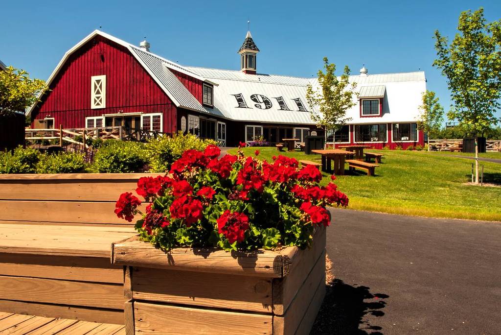 LaFayette, New York, USA- 11 juillet 2014. Salle de dégustation et café Beak and Skiff Apple Farms 1911