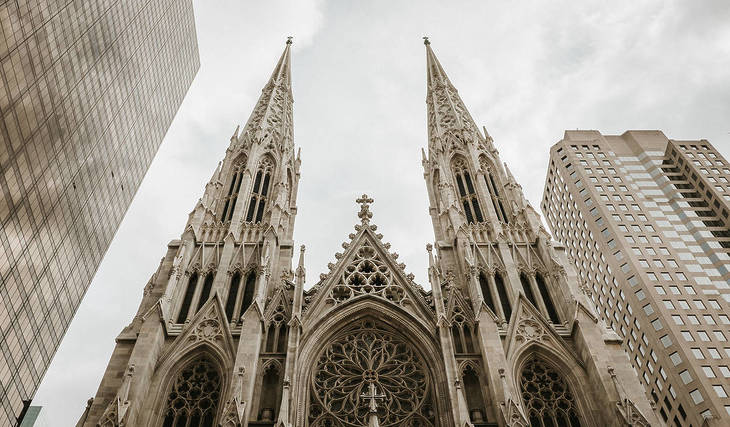 Nicht die typische Kirche – diese heiligen Orte in New York definieren ihre Botschaft neu mit Kochkursen, Modeschauen, Filmvorführungen und mehr