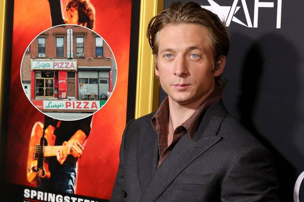 Jeremy Allen White Luigi's in Park Slope Brooklyn