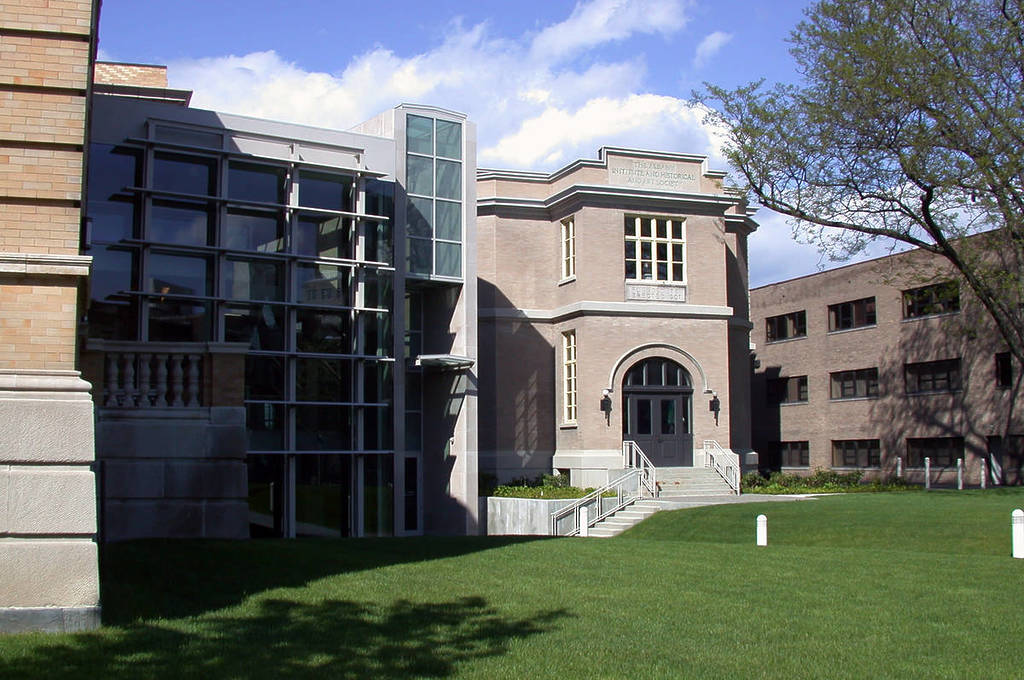 El museo más antiguo de Nueva York está a sólo 3 horas de Nueva York. Alberga momias, arte del río Hudson y un millón de documentos históricos.