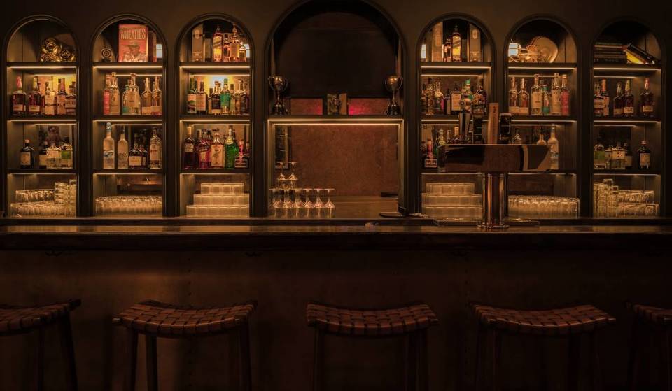De sportbar waar fans op hebben gewacht is net geopend in de Lower East Side – met een geheime tunnelingang en VIP-hoek