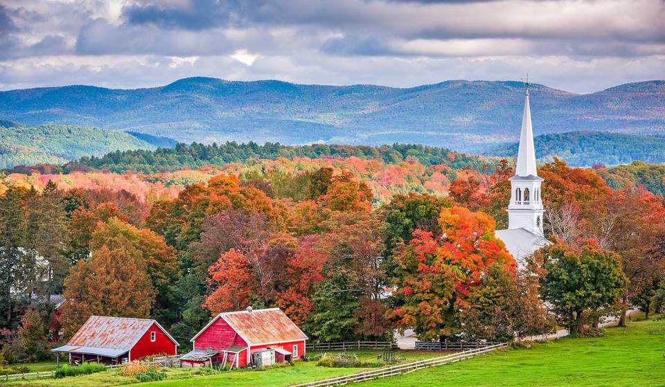 Lo Stato più &#8220;all&#8217;aria aperta&#8221; d&#8217;America è più vicino di quanto si pensi: a 4 ore da New York, è una gemma nascosta per il foliage autunnale e lo sci