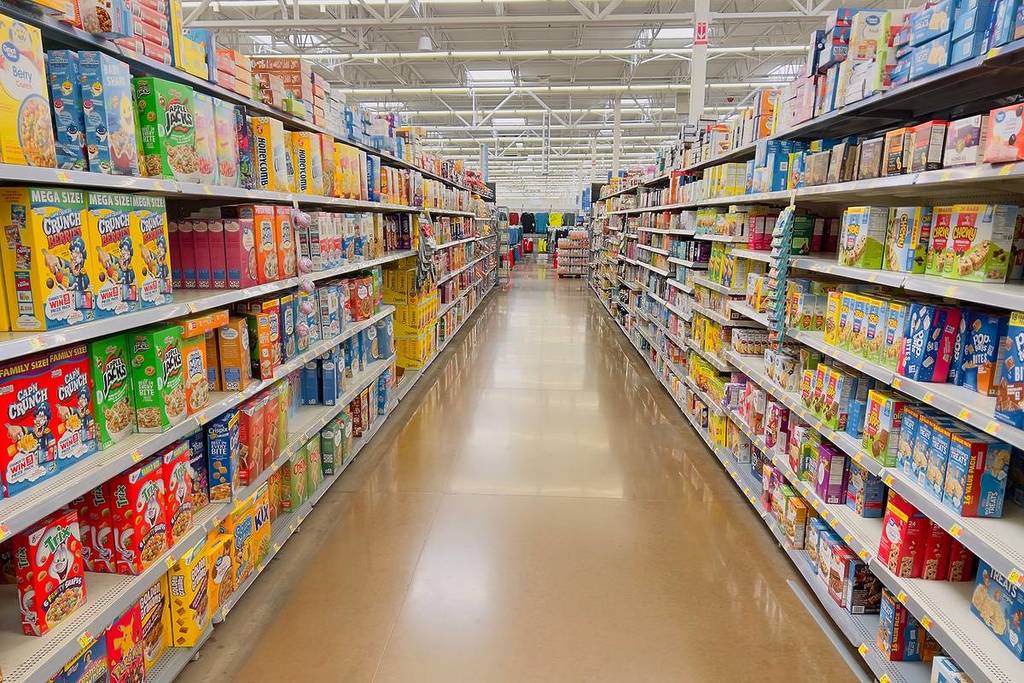 San Jose, CA - May 30, 2022: Supermarket view of long dry goods isle with no people in view.