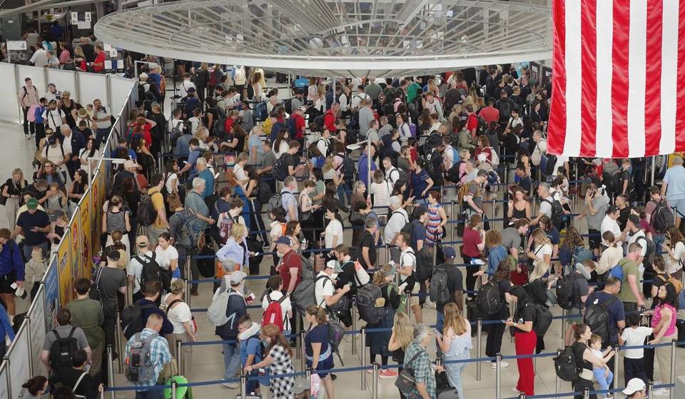 TSA-Daten bestätigen die besten Tage, um zu Thanksgiving zu fliegen und Zeit und Geld zu sparen – und den schlimmsten Tag, den man vermeiden sollte