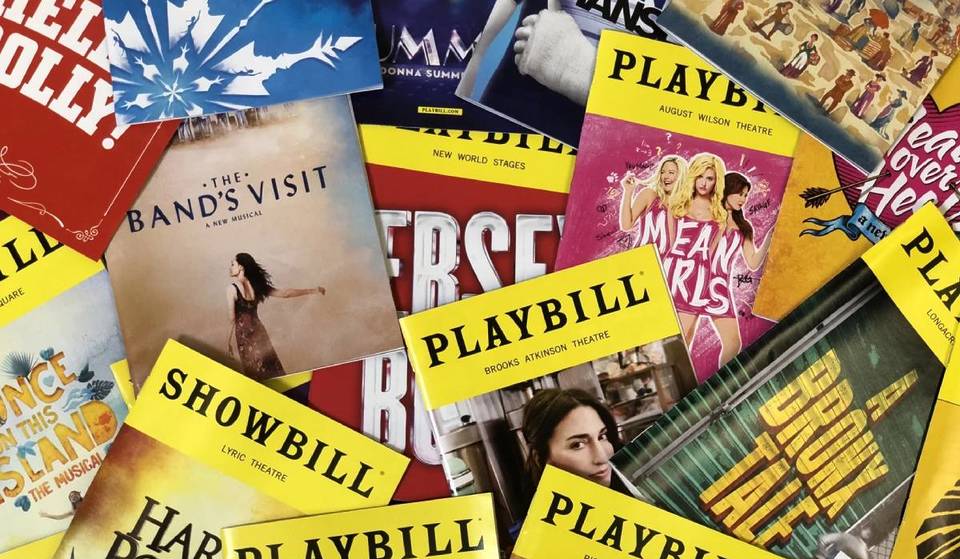 El recuerdo más antiguo de Nueva York se enfrenta a una crisis digital: los icónicos resbalones de los suplentes de Broadway pronto podrían ser sustituidos por códigos QR.