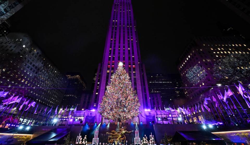 L’albero di Natale di 75 piedi del Rockefeller Center di New York sarà abbattuto domani: ecco quando arriverà a NYC