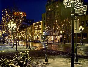 This Magical Town is Known as &#8216;Christmas City USA&#8217; — Home to the First Christmas Tree in History &#038; 2 of the Best Holiday Markets in the U.S.