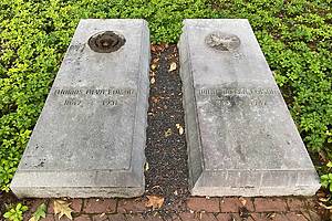 West Orange, New Jersey -Aug 3, 2025: Grave of Thomas Alva Edison, American inventor and second wife, Mina Miller Edison at Edison’s Glenmont in Llewellyn Park. Thomas Edison National Historical Park.