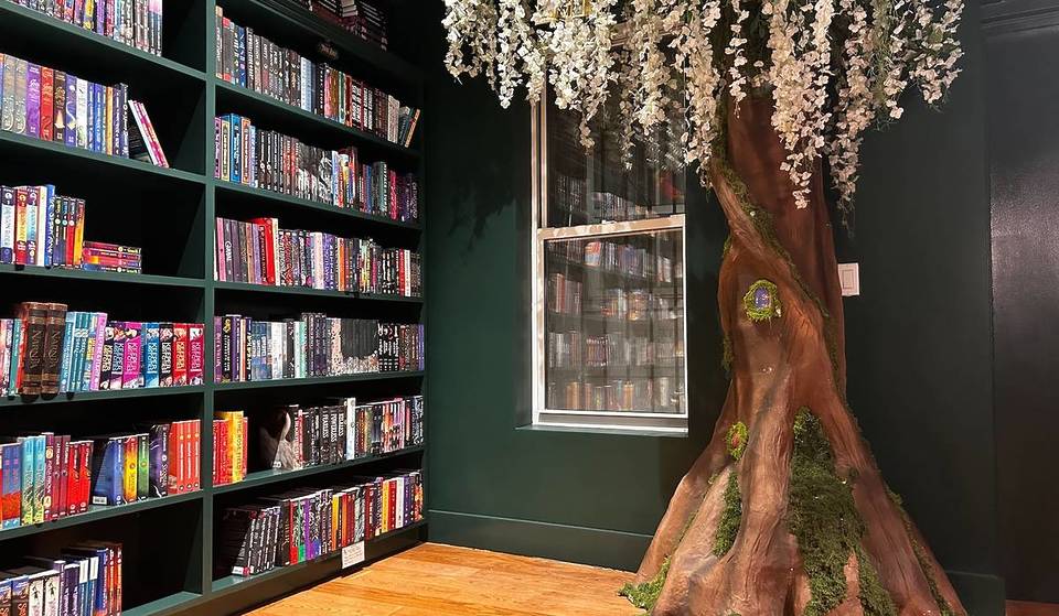 NYC’s First-Ever Romantasy Bookstore Is Opening This Weekend In Brooklyn & You’ll Swoon For This Enchanted Literary Escape